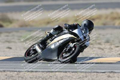 media/Oct-05-2025-CVMA (Sun) [[beeef4f201]]/Race 2-Supersport Middleweight/
